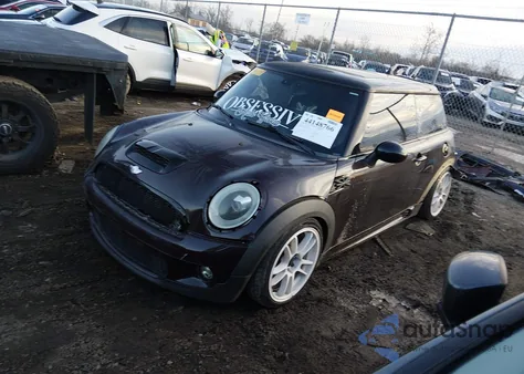 2009 Mini Cooper S z USA, uszkodzony, nr VIN WMWMF73569TT96198